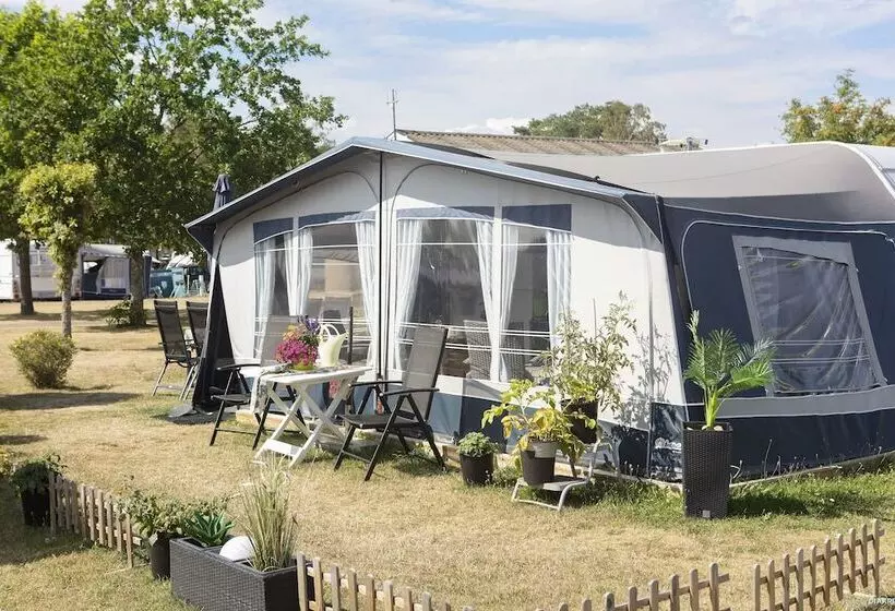 ホテル First Camp Ekerum