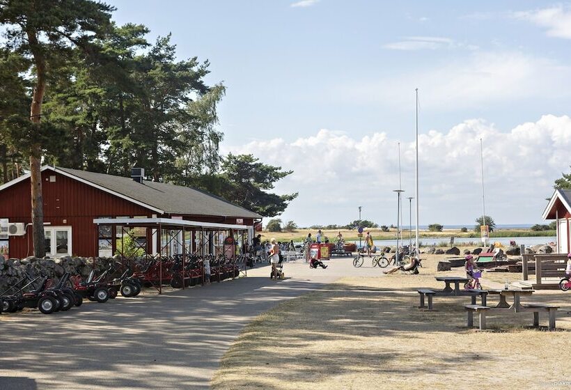 Hotel First Camp Ekerum