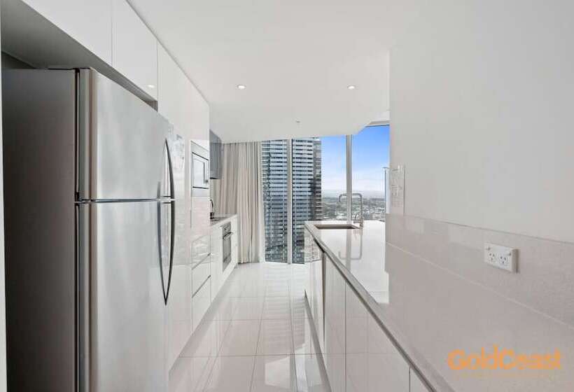 Отель Gold Coast Private Apartments
