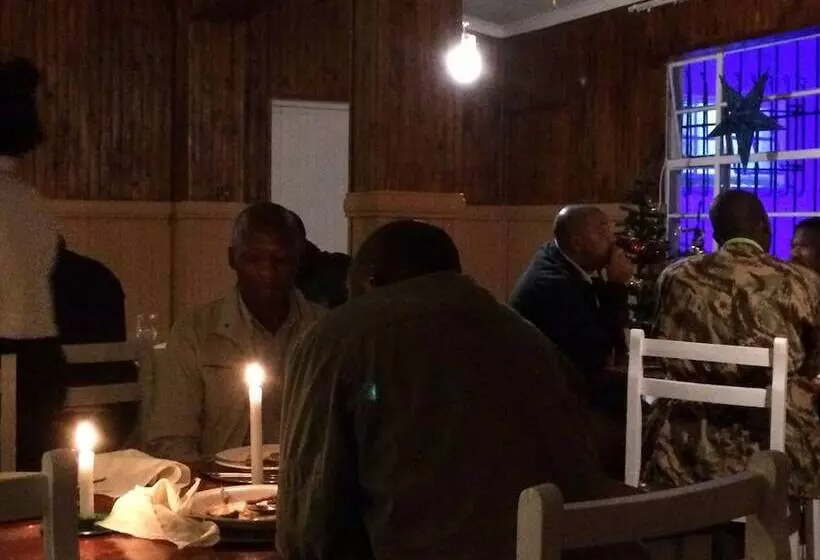 ホテル Highlands Inn