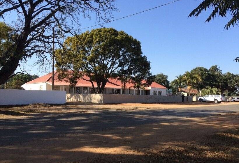 هتل Highlands Inn