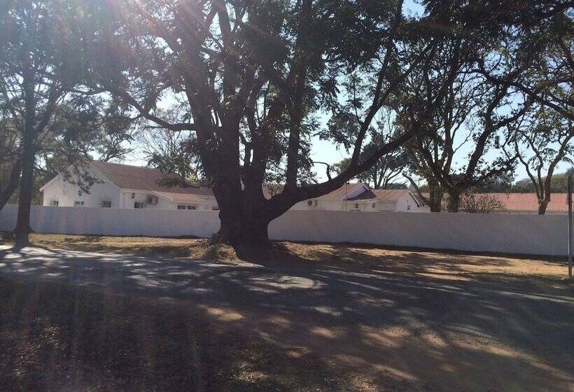 هتل Highlands Inn