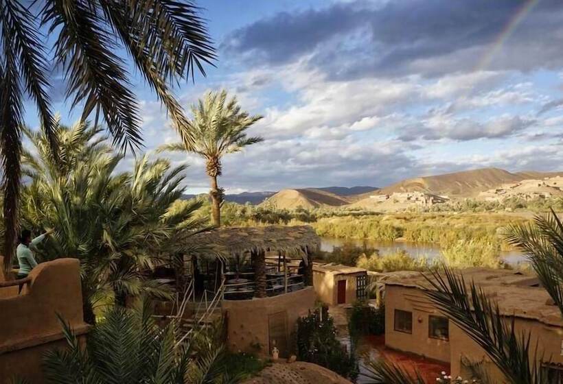 Отель Lodge Hara Oasis