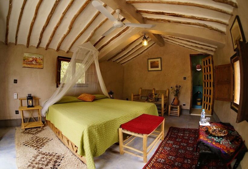 Отель Lodge Hara Oasis