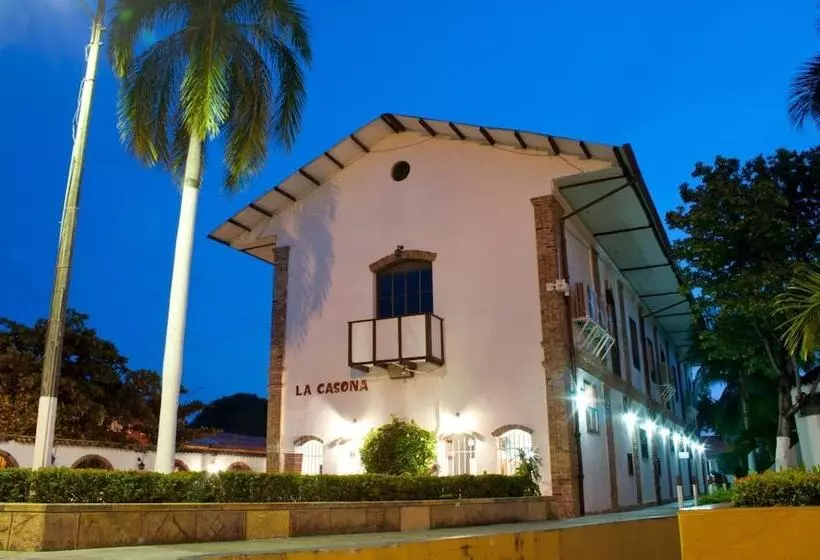 ホテル Los Puentes