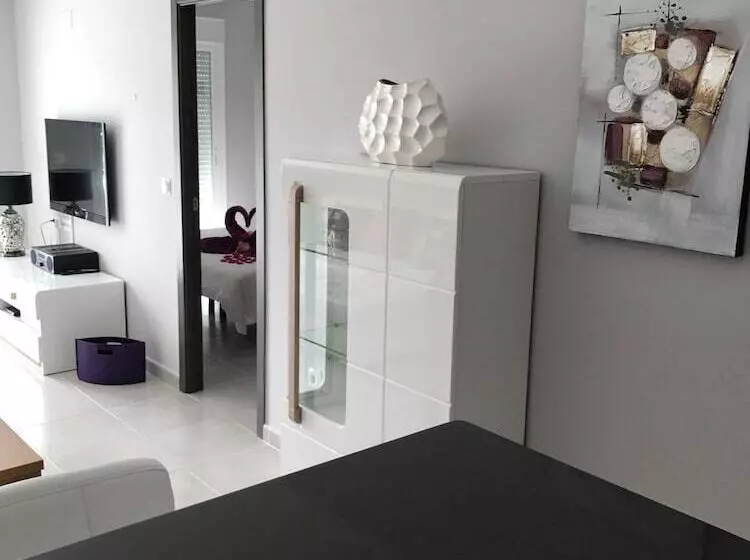 Hotelli Nova Beach Apartment