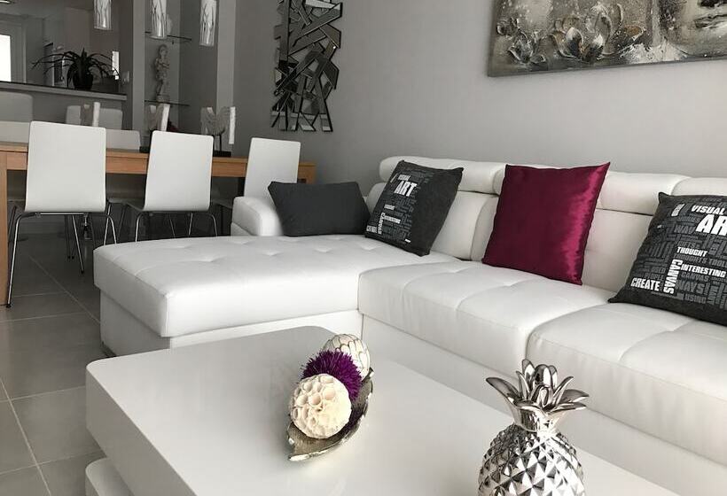 בית מלון כפרי Nova Beach Apartment