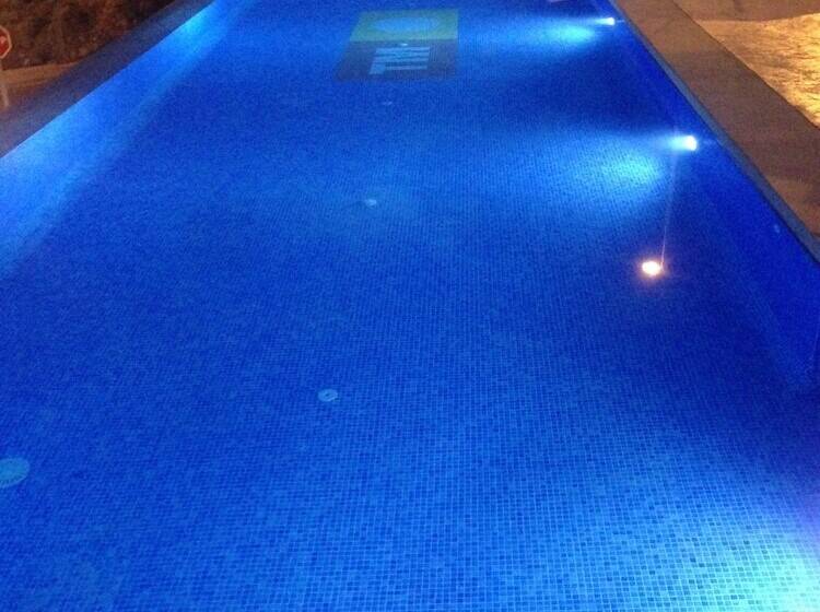 בית מלון כפרי Nova Beach Apartment