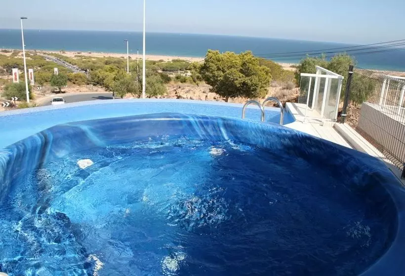 Hotelli Nova Beach Apartment