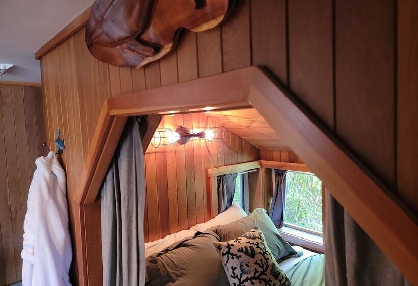 בית מלון כפרי The Inn At Manzanita