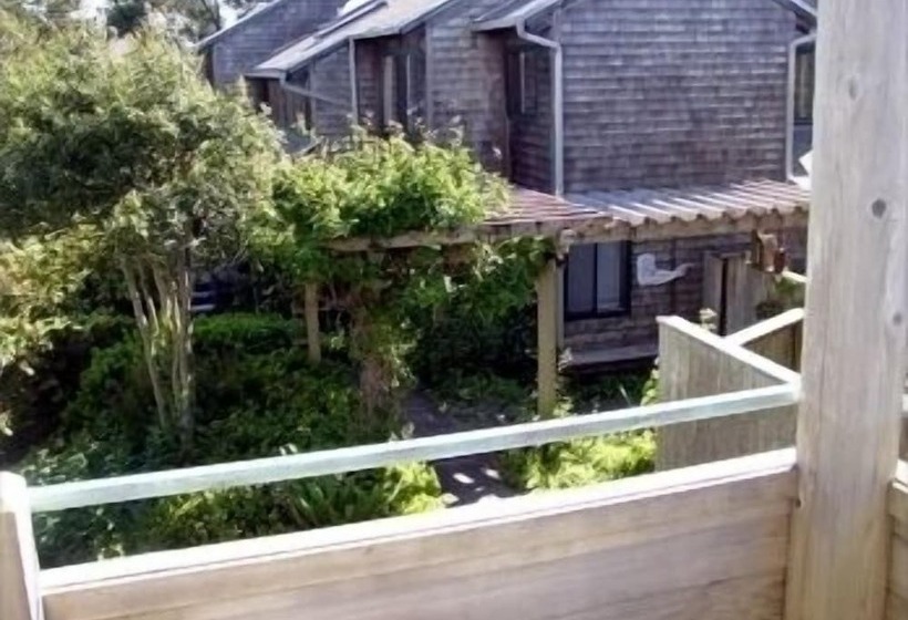 בית מלון כפרי The Inn At Manzanita