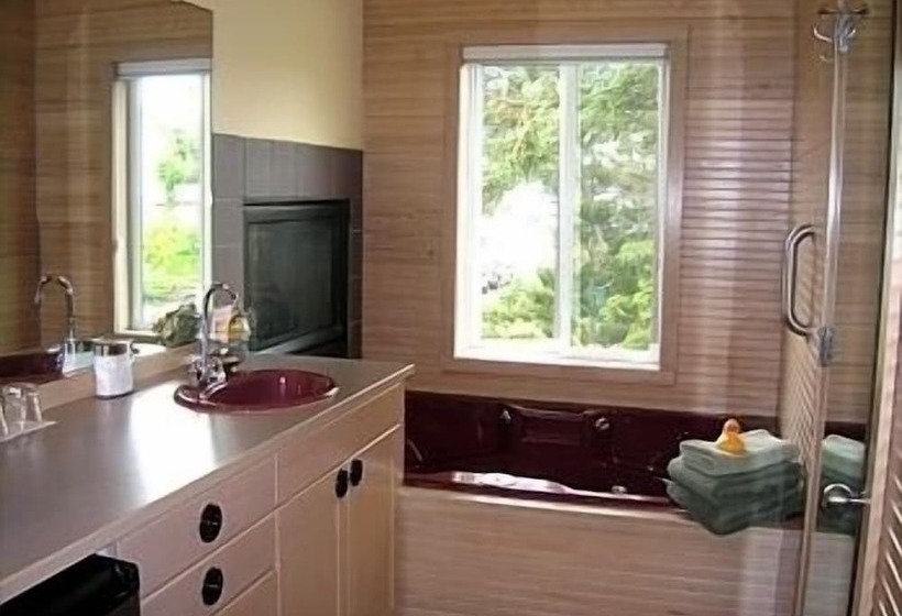 בית מלון כפרי The Inn At Manzanita