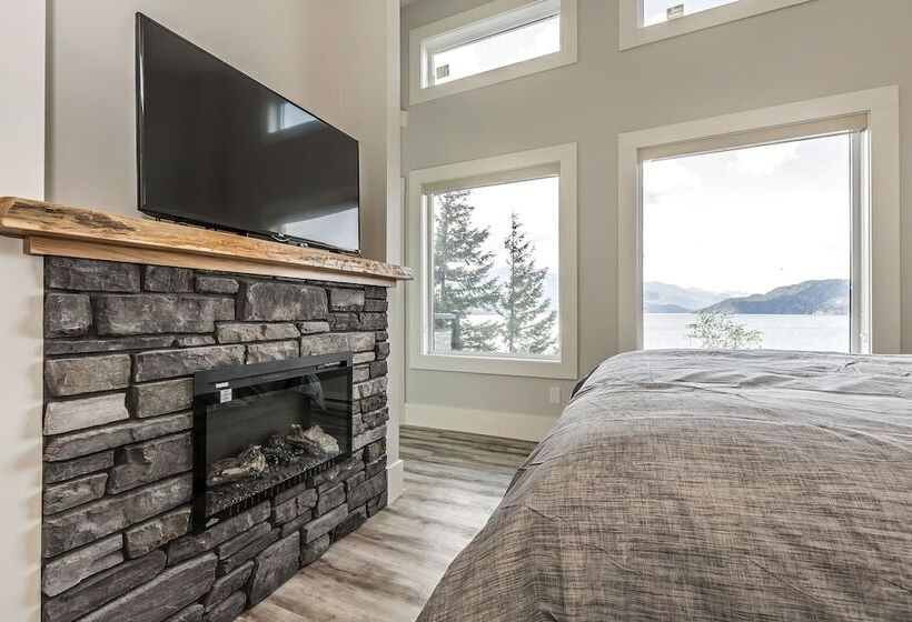 酒店 The Lodge On Harrison Lake