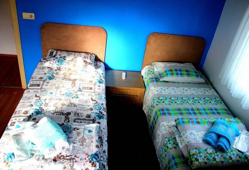 호텔 Turhan Pansiyon