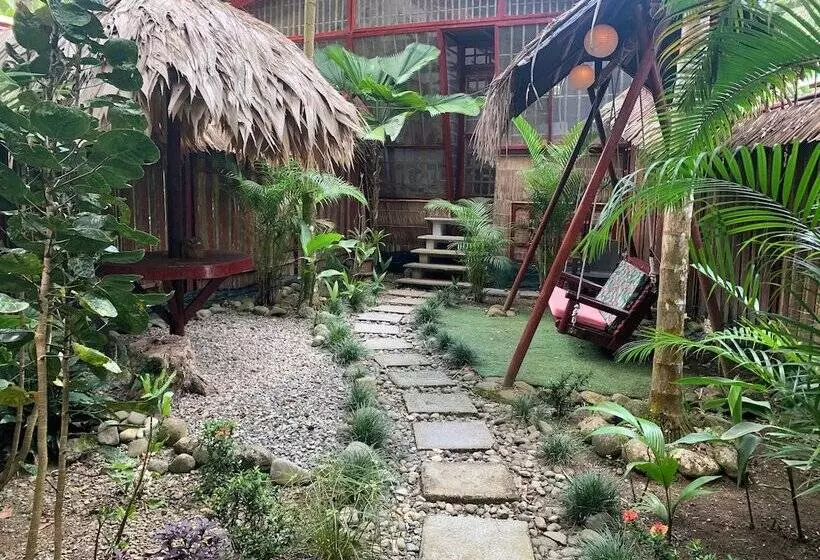 Hotelli Uva Blue Jungle Villas