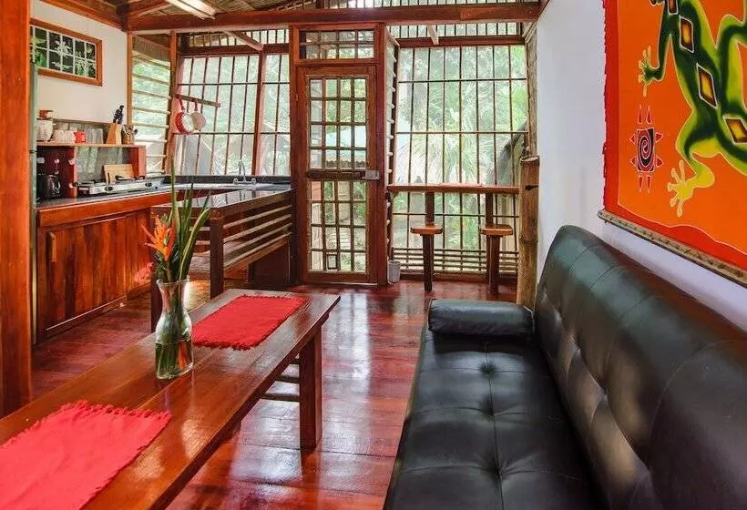 Hotelli Uva Blue Jungle Villas
