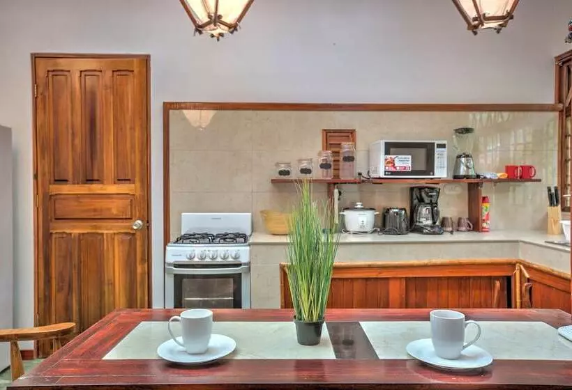 Hotelli Uva Blue Jungle Villas