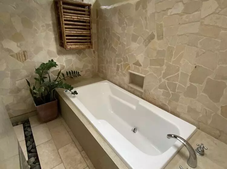 Hotelli Uva Blue Jungle Villas