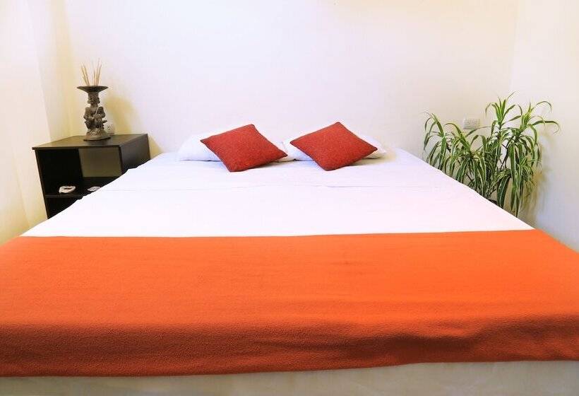 Mauna Suites And Hostal   Hostel