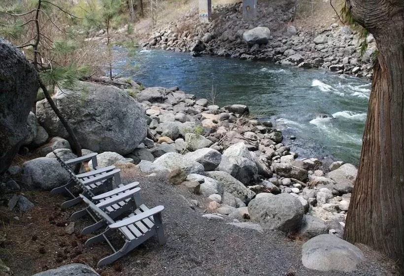 モーテル Loge Leavenworth Riverside