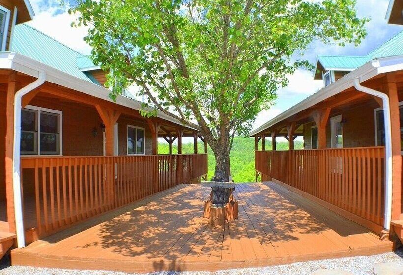 Olde Tyme Way Cabins 3526