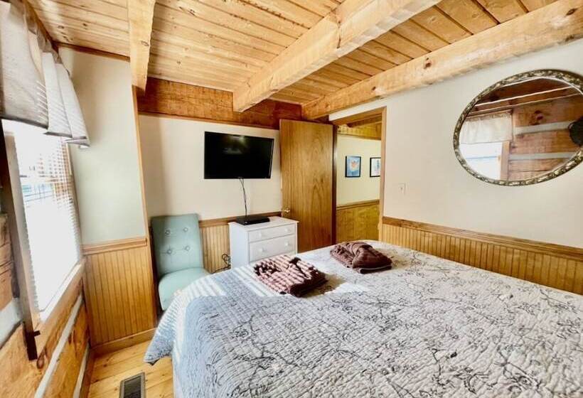 Olde Tyme Way Cabins 3526