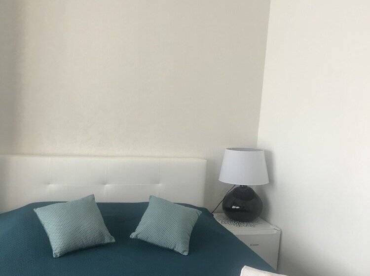 بنسيون Chambres Les Passiflores