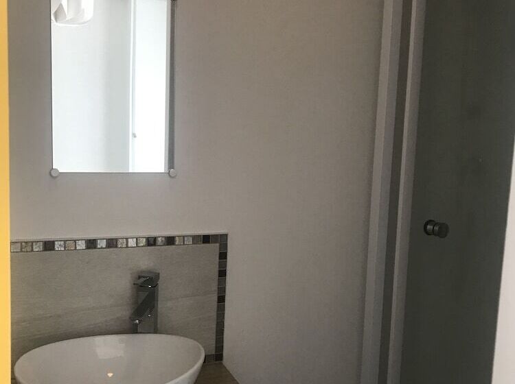 بنسيون Chambres Les Passiflores