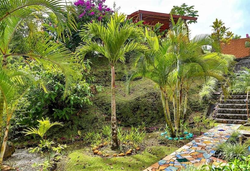 Pension Encantada Guest House: Spectacular View & Excellent Reviews