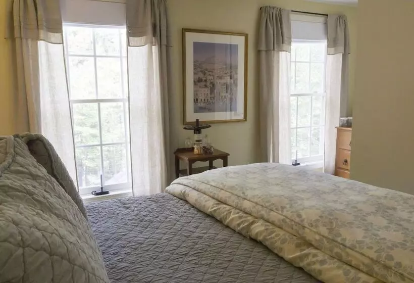 Majatalo Snow Goose Inn