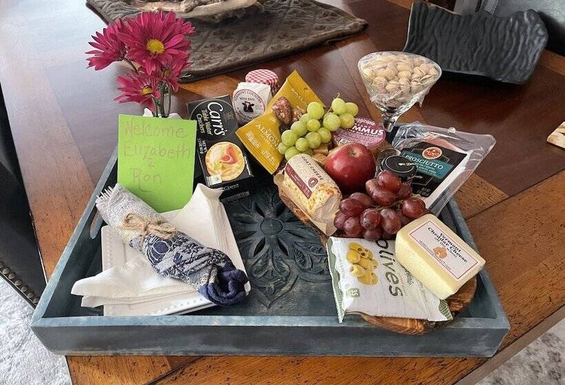 膳宿费 Snow Goose Inn