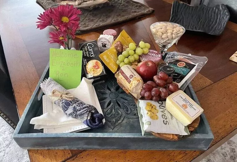 Majatalo Snow Goose Inn