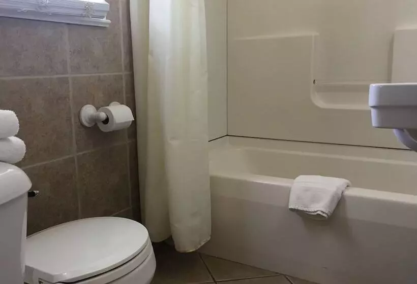 Majatalo The Island Guest House & Cottages