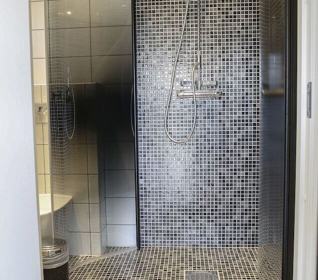 استراحتگاه Dragsö Camping & Stugby