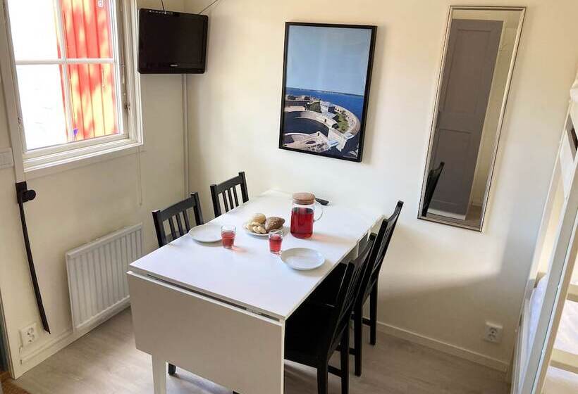 استراحتگاه Dragsö Camping & Stugby