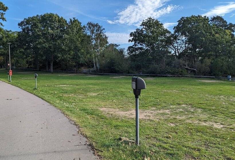 استراحتگاه Dragsö Camping & Stugby