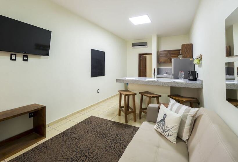 旅馆 Punto Mita Eco Surf Suites & Café