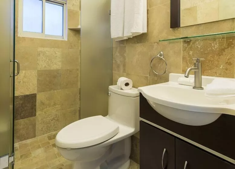 Retkeilymaja Punto Mita Eco Surf Suites & Café