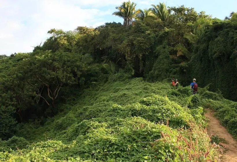 Retkeilymaja Punto Mita Eco Surf Suites & Café