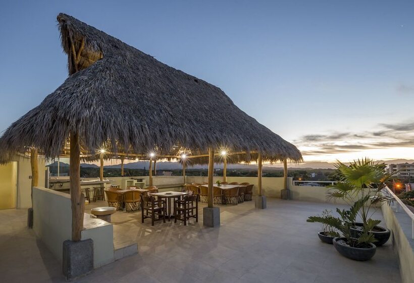 旅馆 Punto Mita Eco Surf Suites & Café