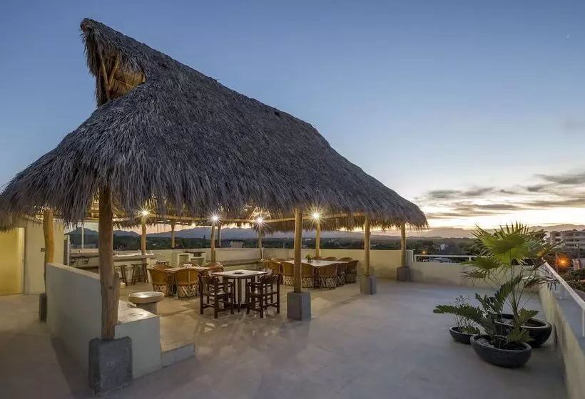 Retkeilymaja Punto Mita Eco Surf Suites & Café