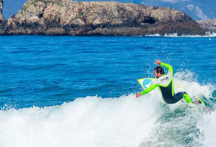 Artsurfcamp   Hostel