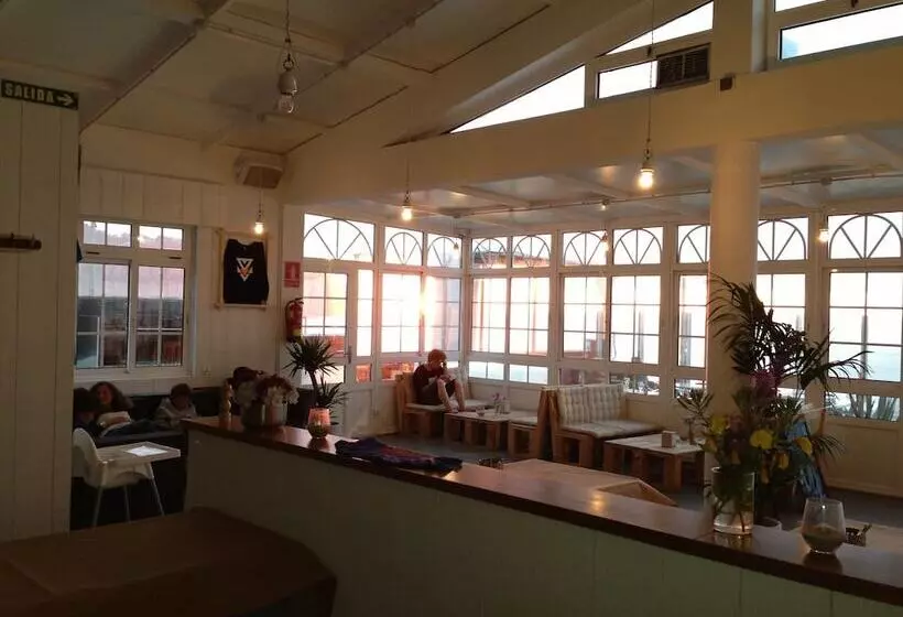 Artsurfcamp   Hostel