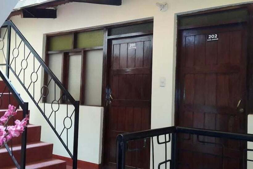 تختخواب و صبحانه Don Andre