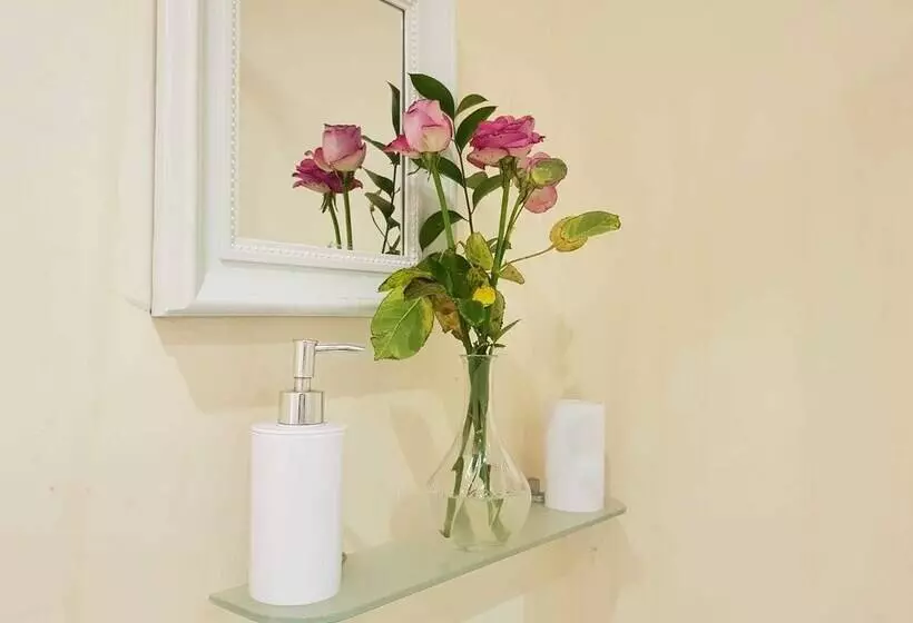 Aamiaismajoitus (B&B) Finedon Lodge