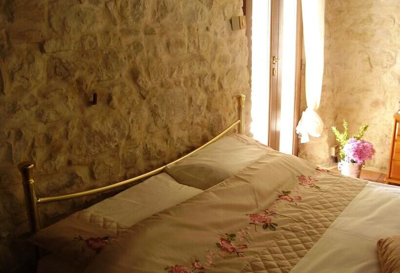 مبيت وإفطار Il Sorger Del Sole