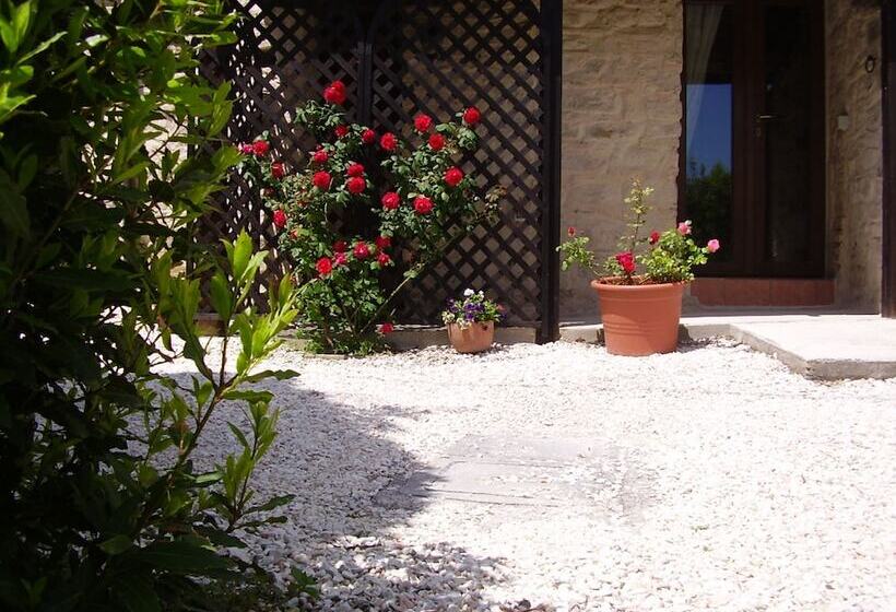 مبيت وإفطار Il Sorger Del Sole