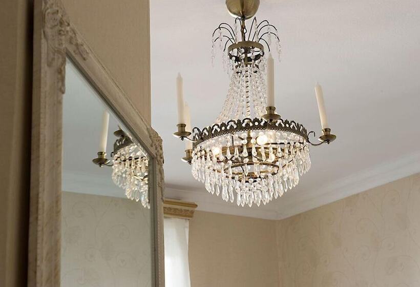 مبيت وإفطار Lilla Hotellet