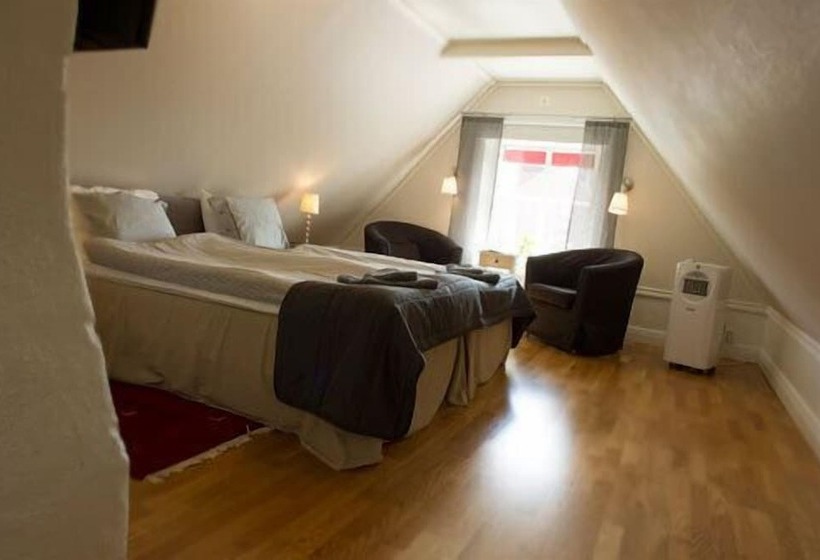 مبيت وإفطار Lilla Hotellet