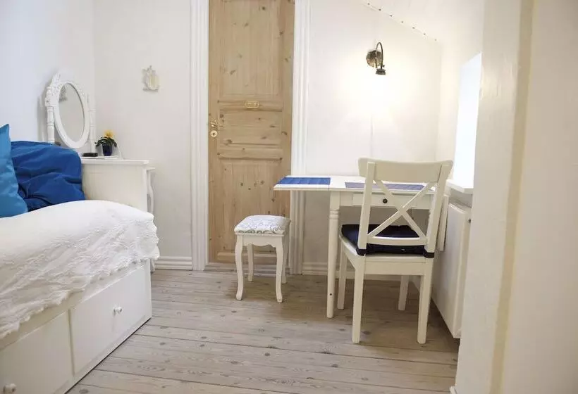 Aamiaismajoitus (B&B) Lotus Bb & Spa   Indre Ro Yoga